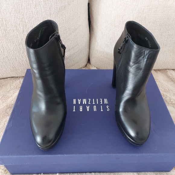 NEW! Stuart Weitzman Black Leather Ankle Boots - Picture 2 of 5